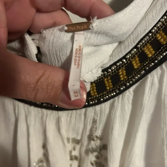 Free people give him the cold shoulder - Picture 8 of 9